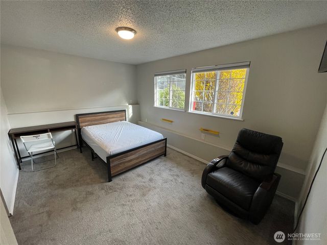 1743 Lafayette Street S, Parkland, WA 98444