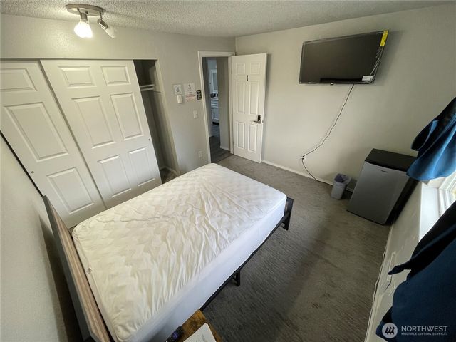 1743 Lafayette Street S, Parkland, WA 98444