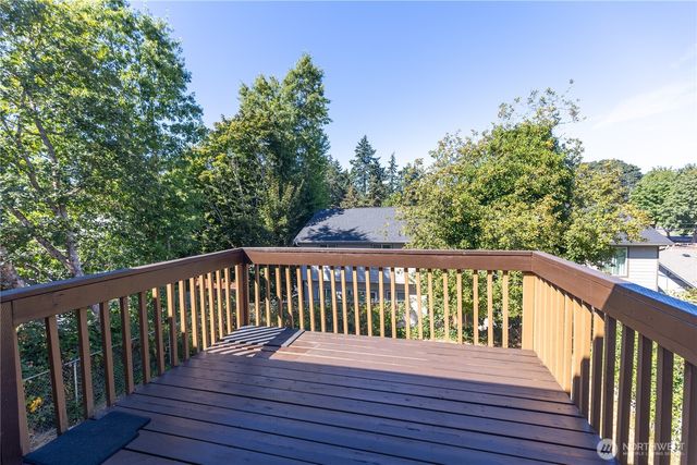 1743 Lafayette Street S, Parkland, WA 98444