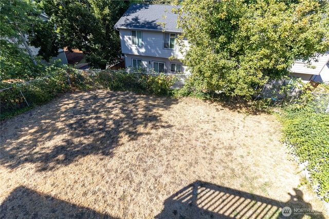 1743 Lafayette Street S, Parkland, WA 98444
