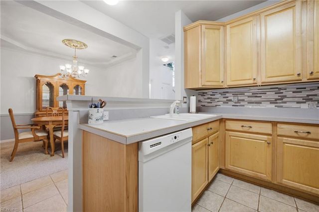 324 Hillside TER, Newport News, VA 23602