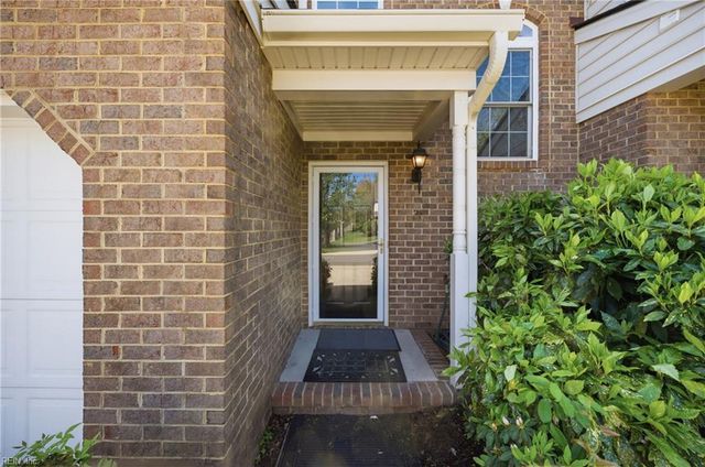 324 Hillside TER, Newport News, VA 23602