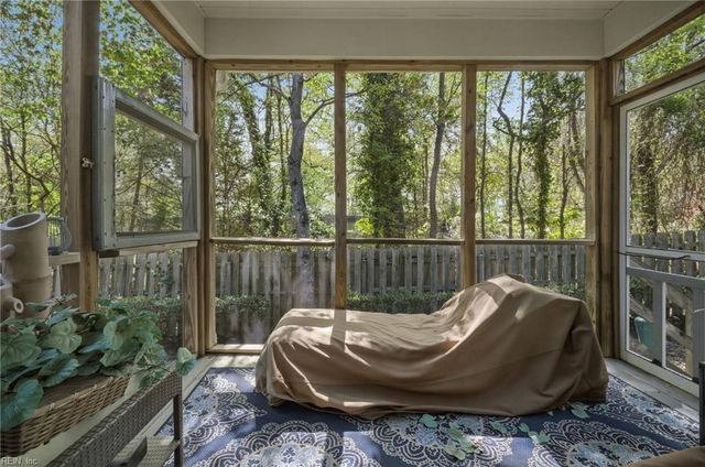 324 Hillside TER, Newport News, VA 23602