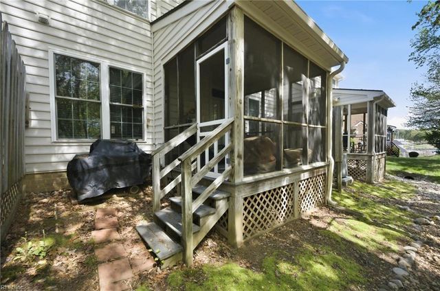 324 Hillside TER, Newport News, VA 23602