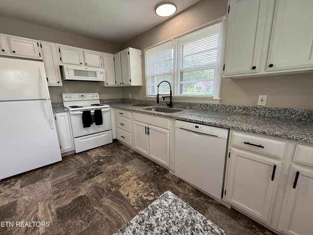 5112 Rockcrest Rd, Knoxville, TN 37918