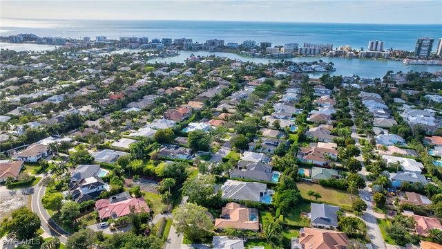 737 Anchor Rode DR, Naples, FL 34103