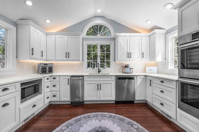 20 Paddocks Path, East Dennis, MA 02641