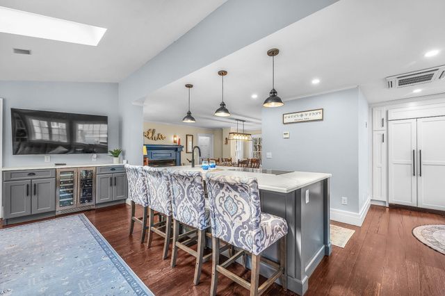 20 Paddocks Path, East Dennis, MA 02641