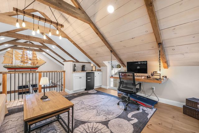 20 Paddocks Path, East Dennis, MA 02641