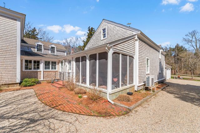 20 Paddocks Path, East Dennis, MA 02641