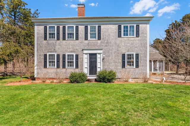 20 Paddocks Path, East Dennis, MA 02641