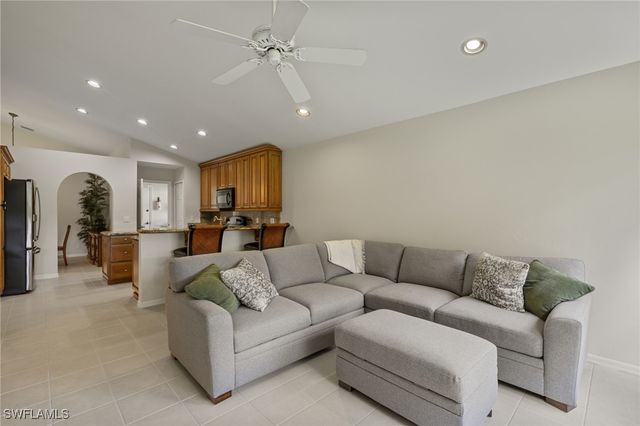22025 Seashore CIR, Estero, FL 33928