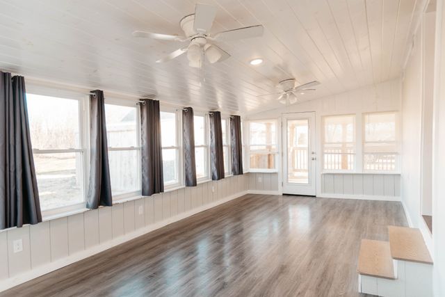 2470 Hinton Rd, Clarksville, TN 37043