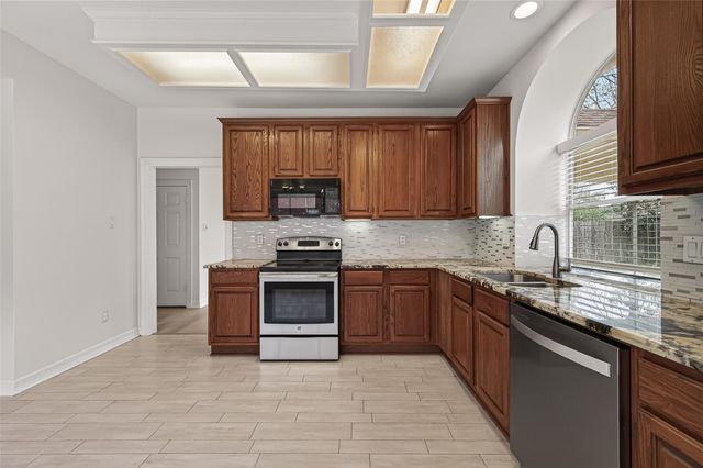 14139 Swallowfield Drive, Houston, TX 77077