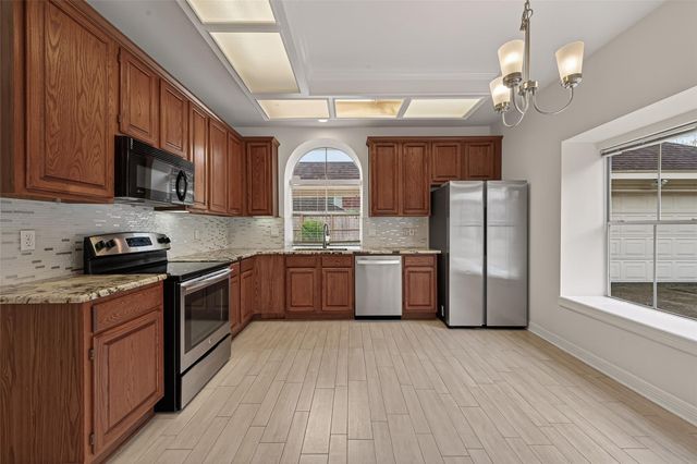 14139 Swallowfield Drive, Houston, TX 77077