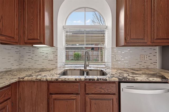 14139 Swallowfield Drive, Houston, TX 77077