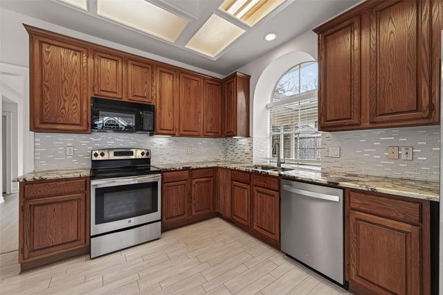 14139 Swallowfield Drive, Houston, TX 77077