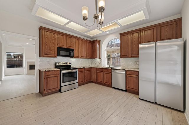 14139 Swallowfield Drive, Houston, TX 77077