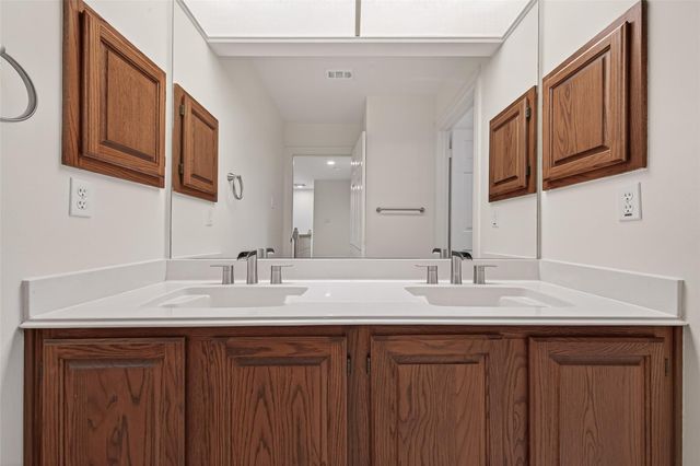 14139 Swallowfield Drive, Houston, TX 77077