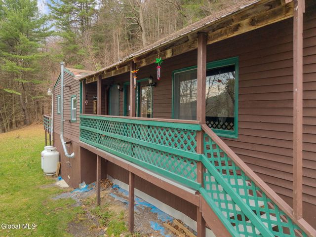 777 Ecker Hollow Road, Middleburgh, NY 12157