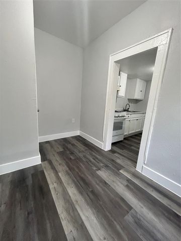 3501 Latimer Street, Dallas, TX 75215