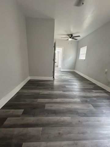 3501 Latimer Street, Dallas, TX 75215