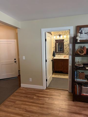 3911 Noble Ct, Sacramento, CA 95821