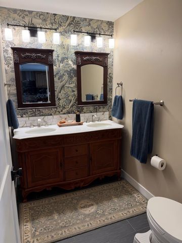 3911 Noble Ct, Sacramento, CA 95821