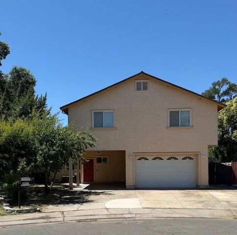 3911 Noble Ct, Sacramento, CA 95821