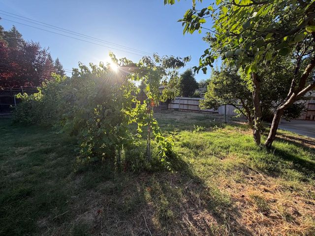 3911 Noble Ct, Sacramento, CA 95821