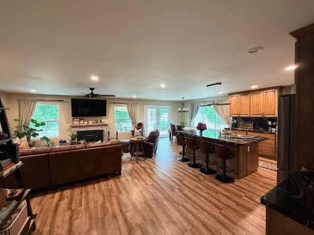 3911 Noble Ct, Sacramento, CA 95821