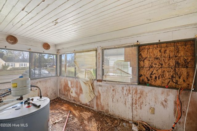 2422 Princess Place Drive, Wilmington, NC 28405