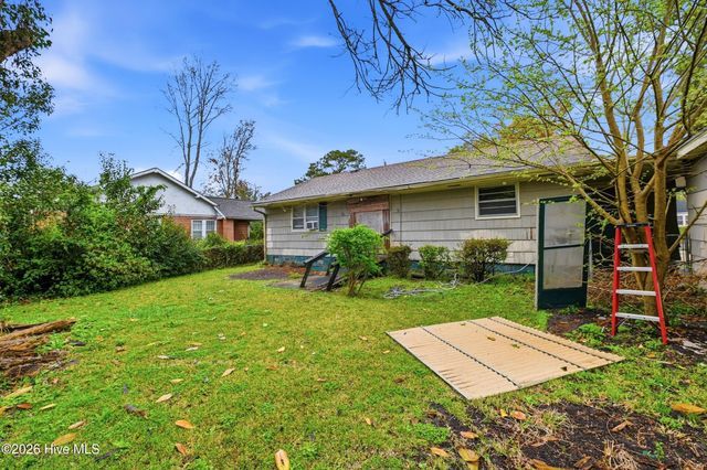 2422 Princess Place Drive, Wilmington, NC 28405