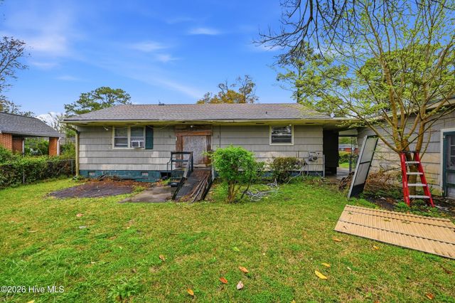 2422 Princess Place Drive, Wilmington, NC 28405