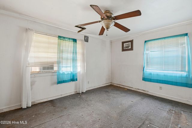 2422 Princess Place Drive, Wilmington, NC 28405