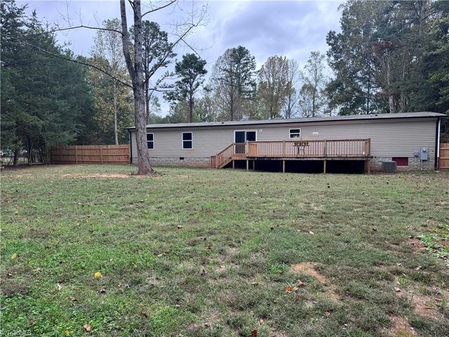 143 Galadrim Way, Advance, NC 27006