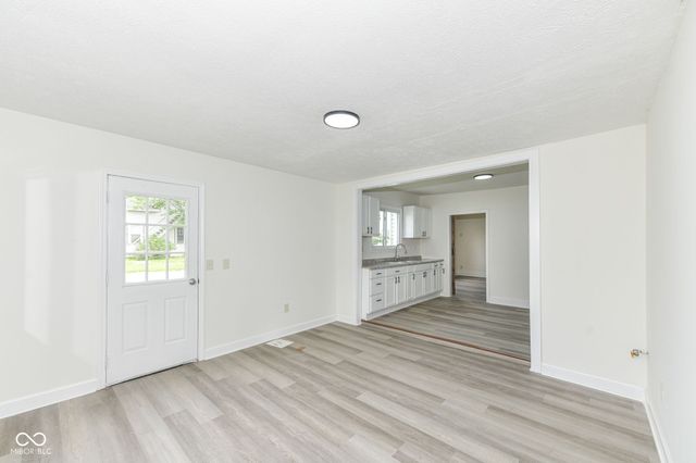 402 W Monroe Street, Alexandria, IN 46001