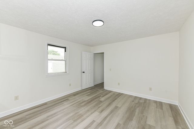 402 W Monroe Street, Alexandria, IN 46001