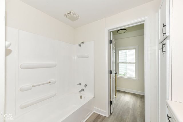 402 W Monroe Street, Alexandria, IN 46001