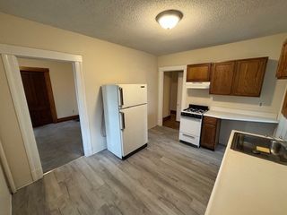 1 Glenwood Ave 1, Northampton, MA 01060