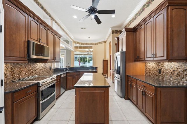 328 HAMILTON SHORES DRIVE NE, Winter Haven, FL 33881