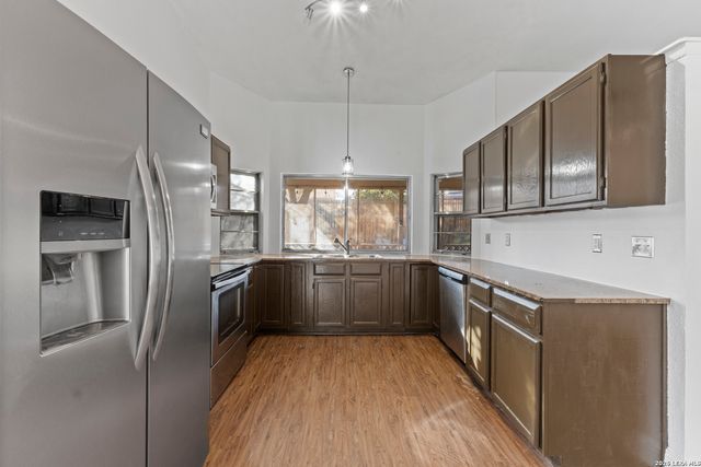 7919 MISTY FOREST, San Antonio, TX 78239