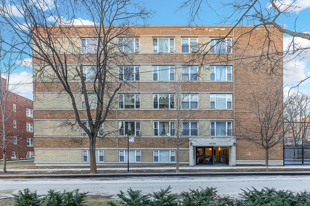2424 W Estes Avenue 4I, Chicago, IL 60645