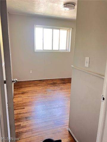 16350 Rockside Road, Maple Heights, OH 44137