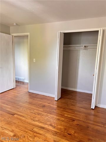 16350 Rockside Road, Maple Heights, OH 44137