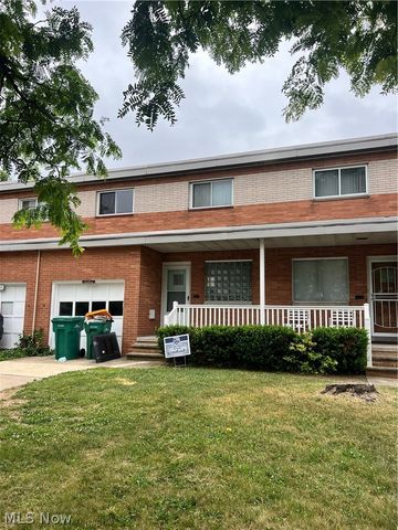16350 Rockside Road, Maple Heights, OH 44137