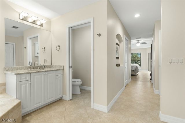 2013 SW 31st TER, Cape Coral, FL 33914