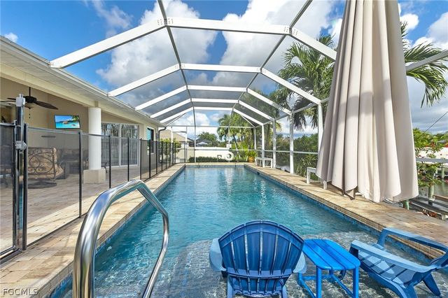 2013 SW 31st TER, Cape Coral, FL 33914