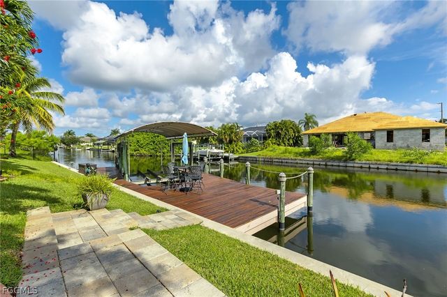 2013 SW 31st TER, Cape Coral, FL 33914