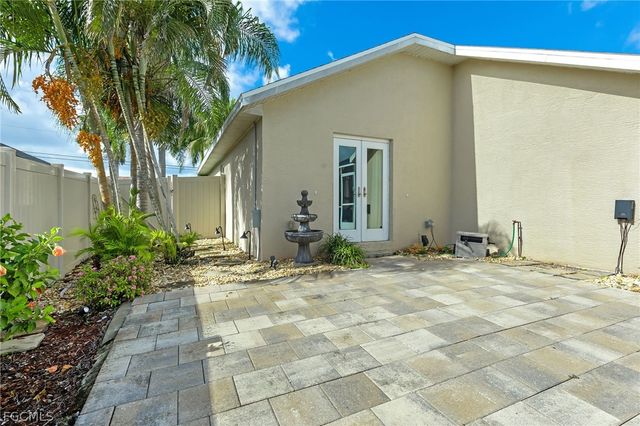 2013 SW 31st TER, Cape Coral, FL 33914